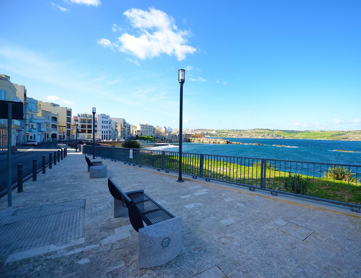 Blue Harbour 2 Bedroom Seafront With Stunning Seaviews - By Getawaysmalta Apartment